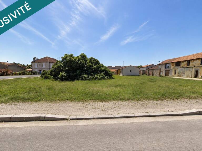 Terrain constructible d'environ 1 371 m²  Beau potentiel de projet — photo 1