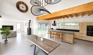 Maison 8 Pièces 194 m² à vendre à Fressines (79370)