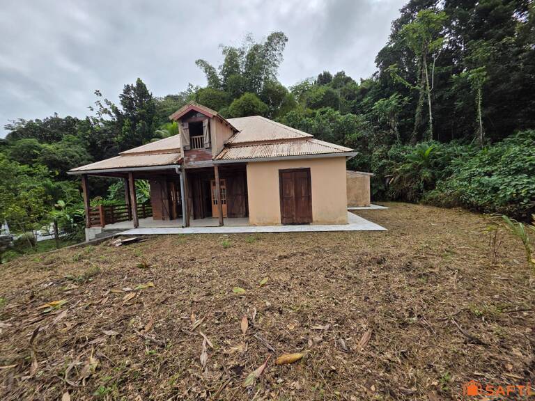 Maison traditionnelle à rénover ! — photo 1