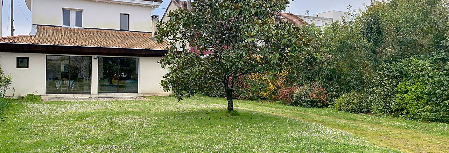 Maison 5 Pièces 170 m² à vendre à Bordeaux (33200)