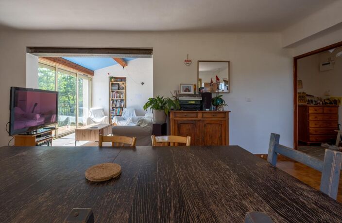 Maison T4/5 avec terrain de 5600 m² avec piscine — photo 4