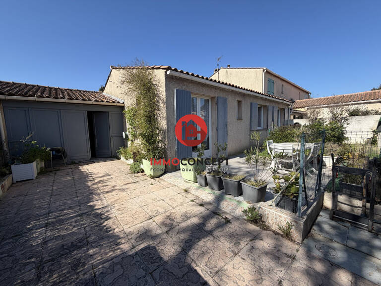 Maison de plain pied avec garage — photo 1