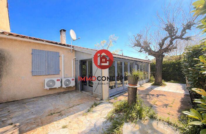 Maison de plain pied avec garage — photo 2