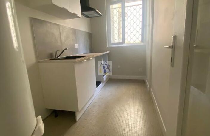 APPARTEMENT rénové — photo 2
