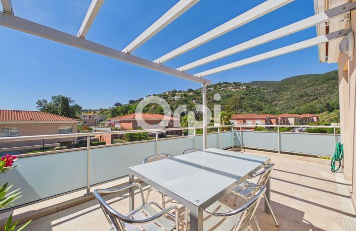 LUMINEUX  - DERNIER ETAGE - GRANDE TERRASSE - FAIBLES CHARGES — photo 2