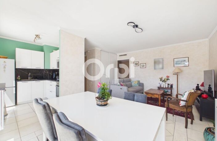 LUMINEUX  - DERNIER ETAGE - GRANDE TERRASSE - FAIBLES CHARGES — photo 3