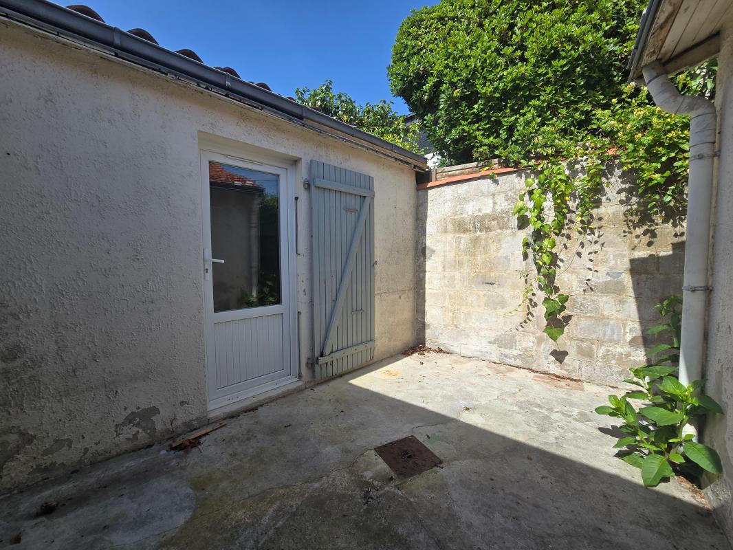 Villa / Maison  T3 à vendre Rochelle (La) 17000
