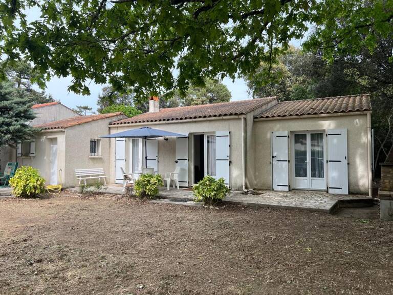 Maison à vendre - Plage à pied - DOLUS D OLERON / vert bois — photo 1
