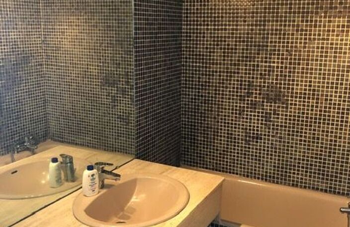 Appartement À Vendre — photo 3