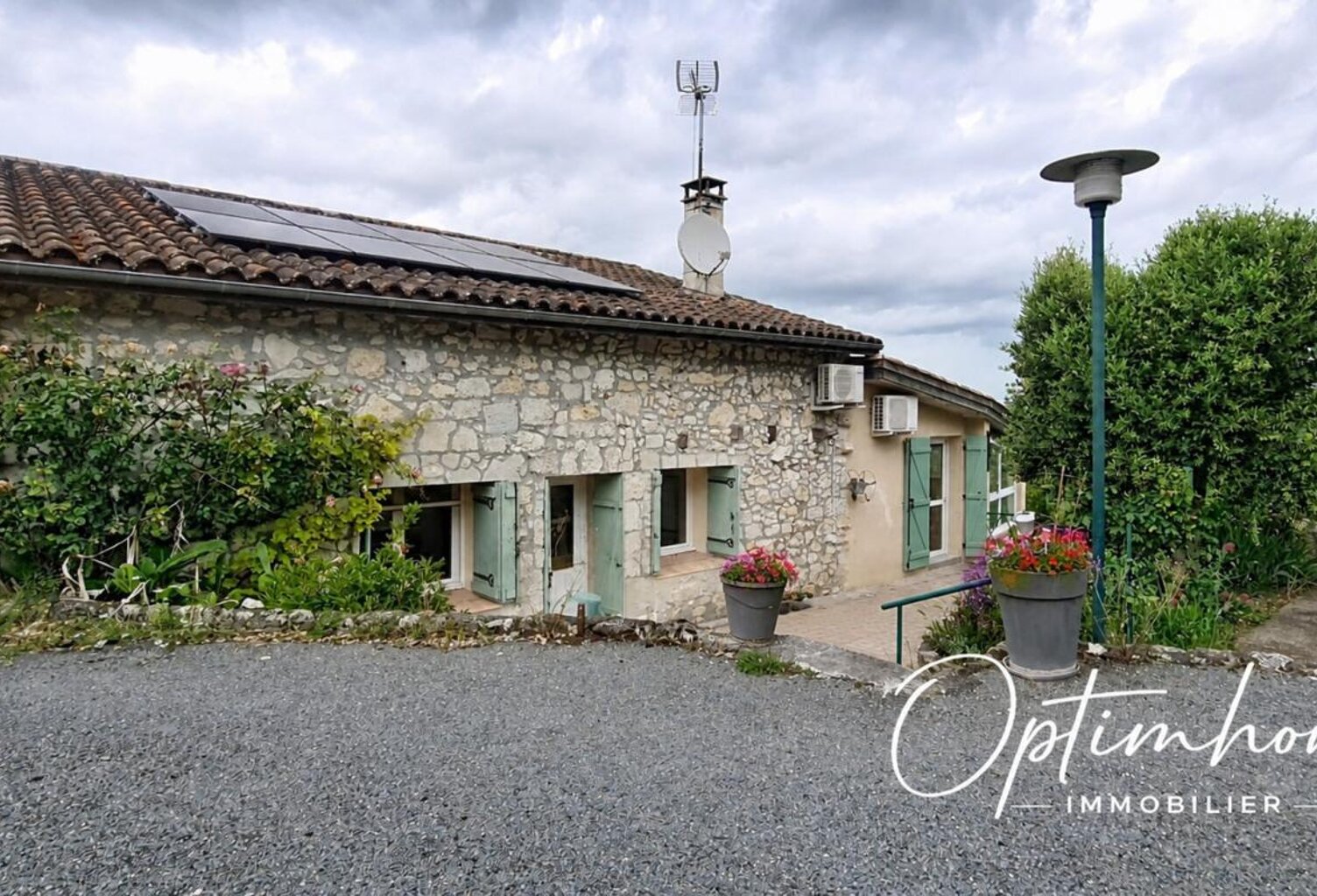 Maison de 223 m² avec vue dominante — photo 1