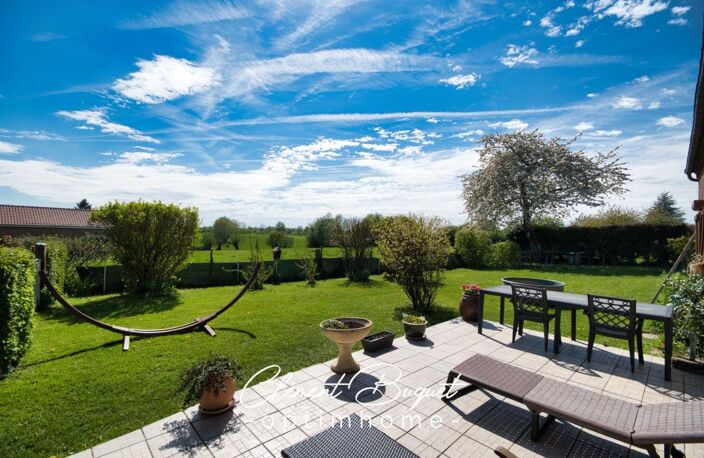 🏡 Maison familiale de 154 m² avec jardin, garage et atelier à Fesmy-le-Sart — photo 2