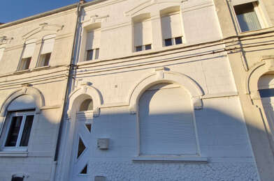 Maison 5 pièces 880 €