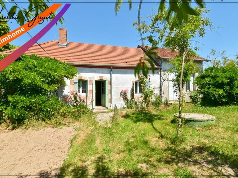 Maison avec 8 200 m² de terrain, grange 140 m² et dépendances – Saint-Léopardin-d’Augy — photo 1