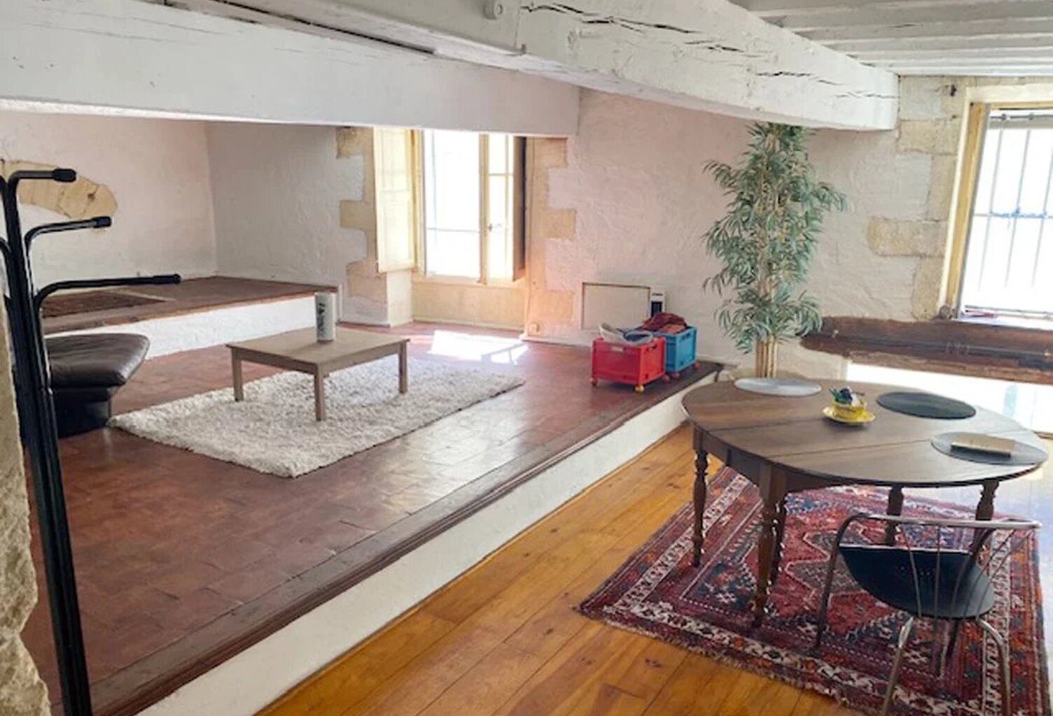 Avignon Intra-Muros, quartier Banasterie. Appartement 70 m² avec — photo 1