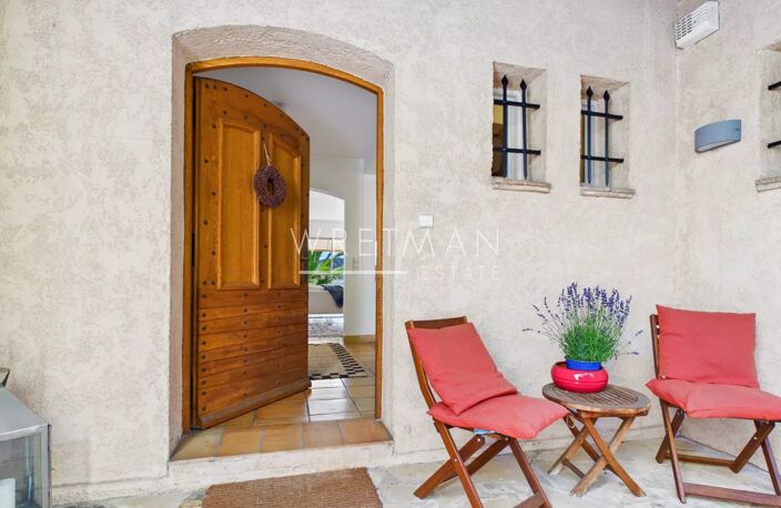 Villa/appartement dans un domaine privé avec piscine et vue mer — photo 4