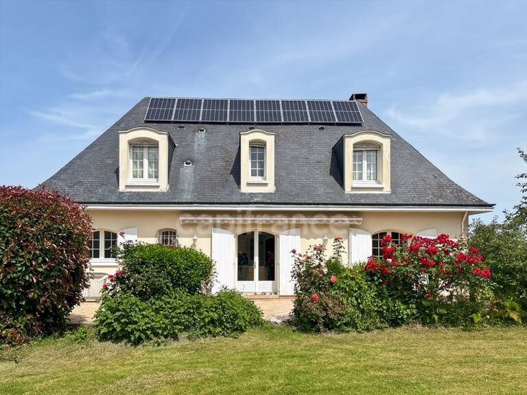 YVRE L'EVEQUE (72) côté Prémartine Maison sur sous sol 4 chambres et un bureau sur 6 800 m2 — photo 1