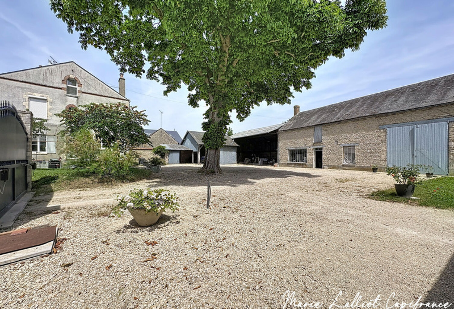 Maison à vendre 8 pièces ASCOUX (45), Maison 165m², Dépendances, Garages, DPE B, Activités libérales — photo 1