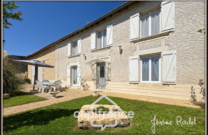 Maison en pierre à vendre Champigny-En-Rochereau (86), 6 pièces, 4 chambres, terrain 1 900 m² avec dépendances — photo 3