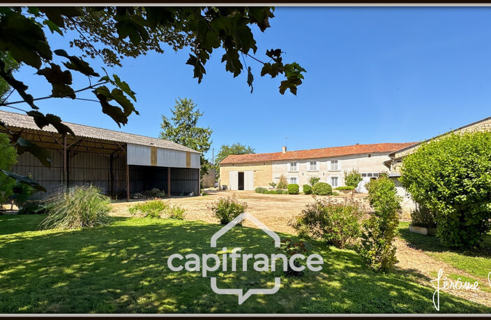 Maison en pierre à vendre Champigny-En-Rochereau (86), 6 pièces, 4 chambres, terrain 1 900 m² avec dépendances — photo 4