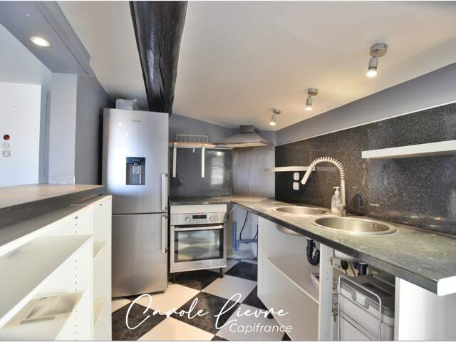 Maison de 141 m² avec terrasse sans vis à vis, garage et appartement indépendant — photo du bien
