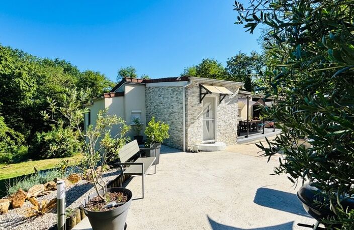 Maison à vendre 6 pièces 140 M² habitable, 4 chambres donc une suite parentale sur un terrain de 896 M², proche des commerces, écoles et transport avec le calme en plus à POMMEUSE (77) — photo 4