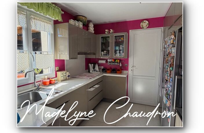 A VENDRE LARDY BOURG 4 CHAMBRES VIE DE PLAIN PIED — photo 3