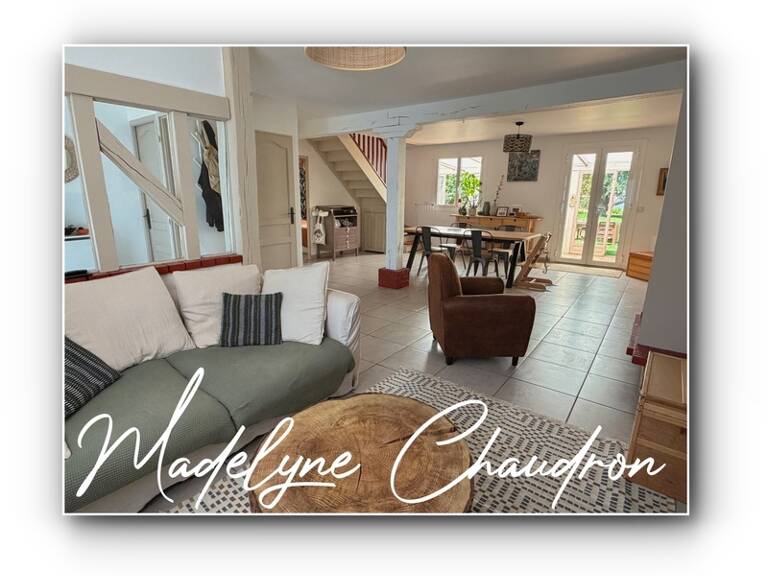 Maison à vendre à Itteville – 3 chambres, vie de plain-pied, véranda de 25 m², jardin clos et pompe à chaleur dans le secteur recherché du Domaine — photo 1