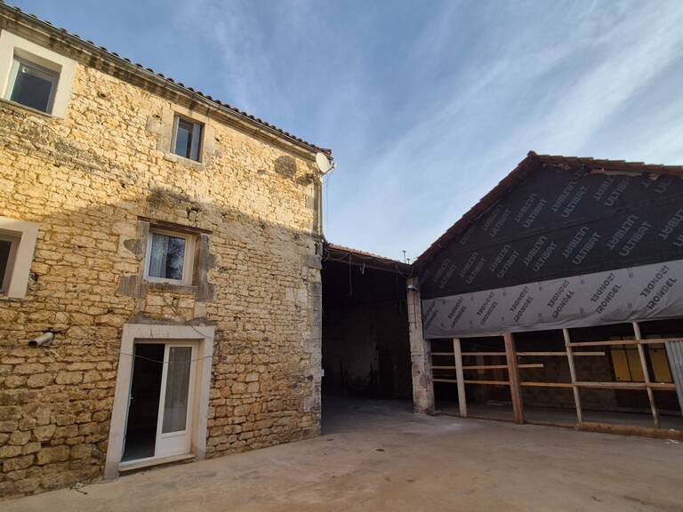 Ensemble immobilier, 2 maisons, un grand hangar, un garage, gros oeuvre en bon état — photo 1