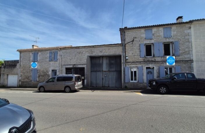 Ensemble immobilier, 2 maisons, un grand hangar, un garage, gros oeuvre en bon état — photo 3