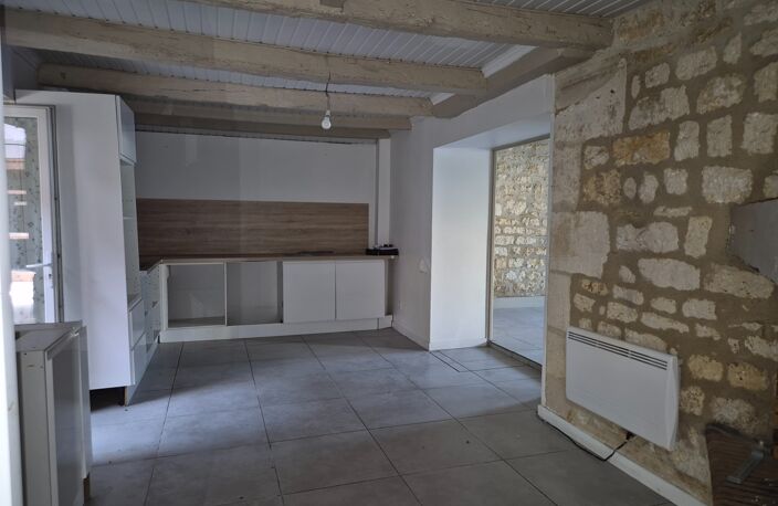 Ensemble immobilier, 2 maisons, un grand hangar, un garage, gros oeuvre en bon état — photo 5