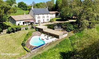 Maison 7 Pièces 305 m² à vendre à Saint-Georges-de-Noisné (79400)