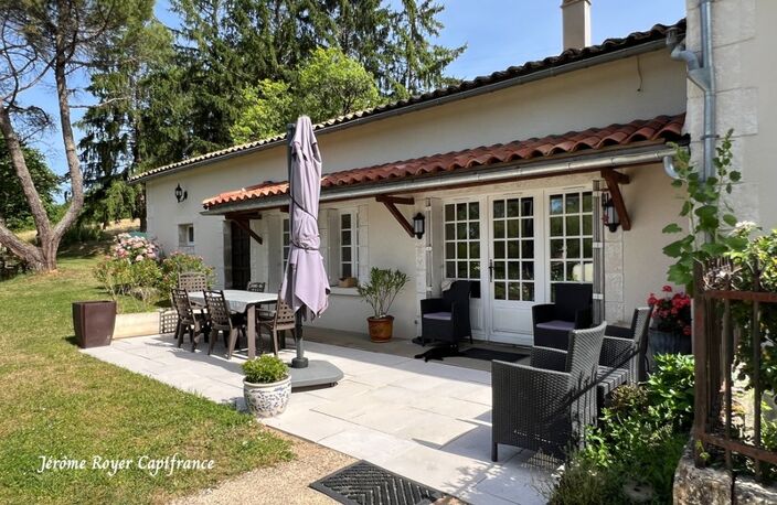 Propriété de charme à la campagne – 305 m² habitables sur 4,8 hectares avec piscine et dépendances — photo 4
