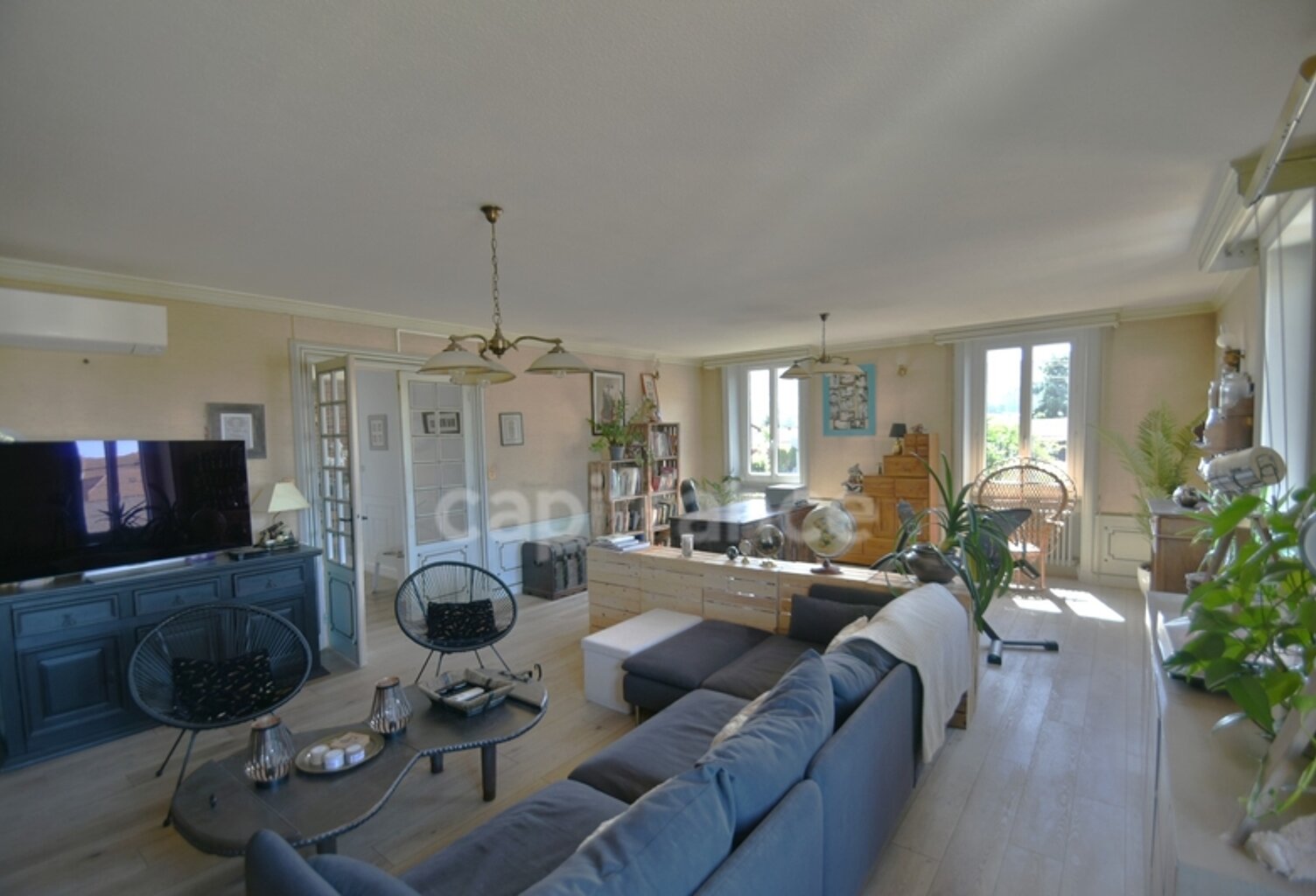 BELMONT DE LA LOIRE - Maison 215 m² - 7 pièces - proche commodités — photo 1
