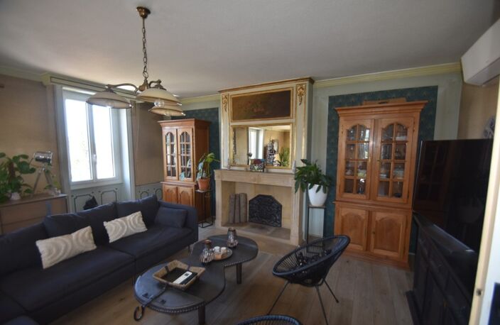 BELMONT DE LA LOIRE - Maison 215 m² - 7 pièces - proche commodités — photo 2