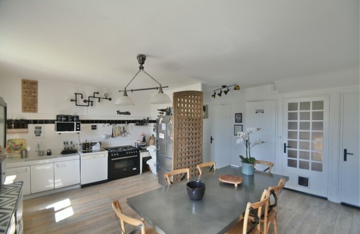 BELMONT DE LA LOIRE - Maison 215 m² - 7 pièces - proche commodités — photo 5