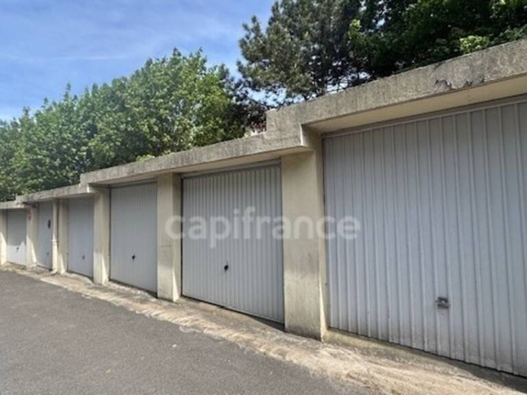 Box  à vendre CHATILLON (92) - Centre de Châtillon – à deux pas du Tramway T6 — photo 1