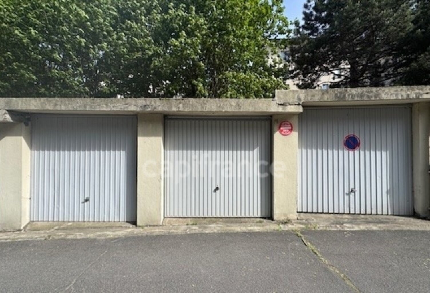 Box  à vendre CHATILLON (92) - Centre de Châtillon – à deux pas du Tramway T6 — photo 1