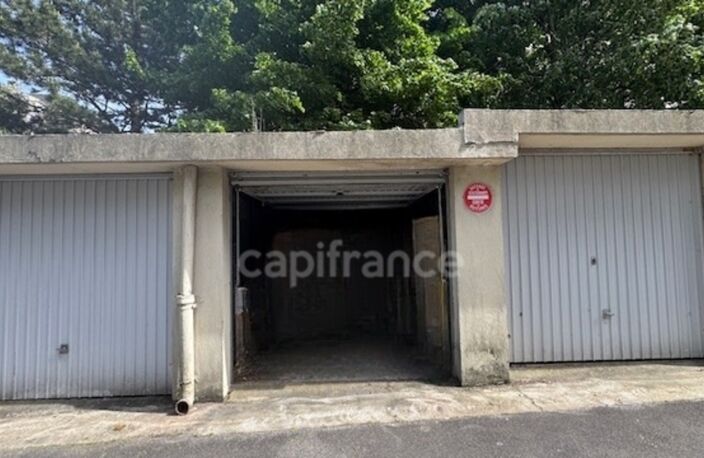 Box  à vendre CHATILLON (92) - Centre de Châtillon – à deux pas du Tramway T6 — photo 2