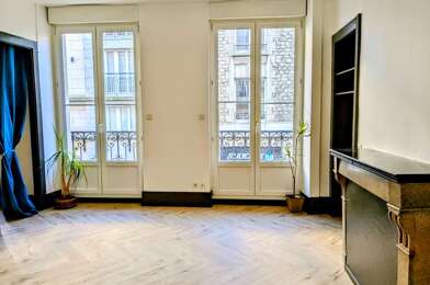 Appartement 3 pièces 890 €