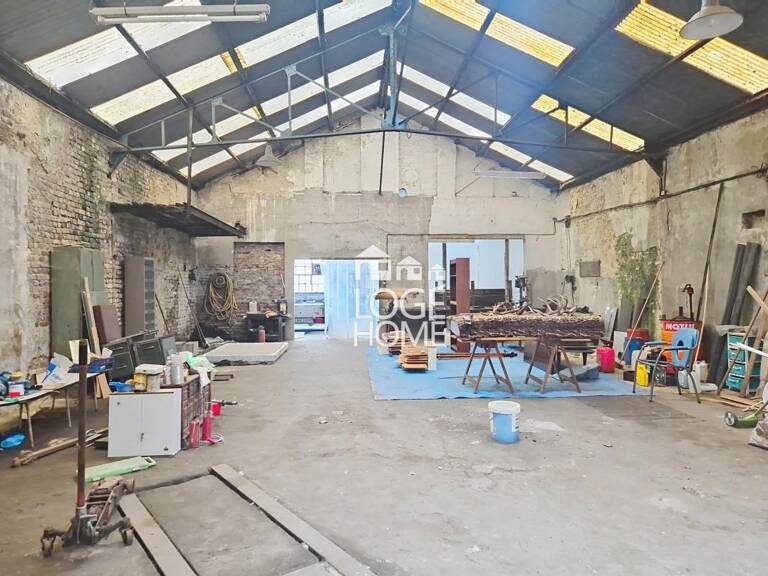 MAISON SEMI INDIVIDUELLE - BEL ESPACE DE VIE - 4 CHAMBRES - HANGAR DE 300 M² - JARDIN - GARE A 2 MINUTES A PIED - A RENOVER — photo 1