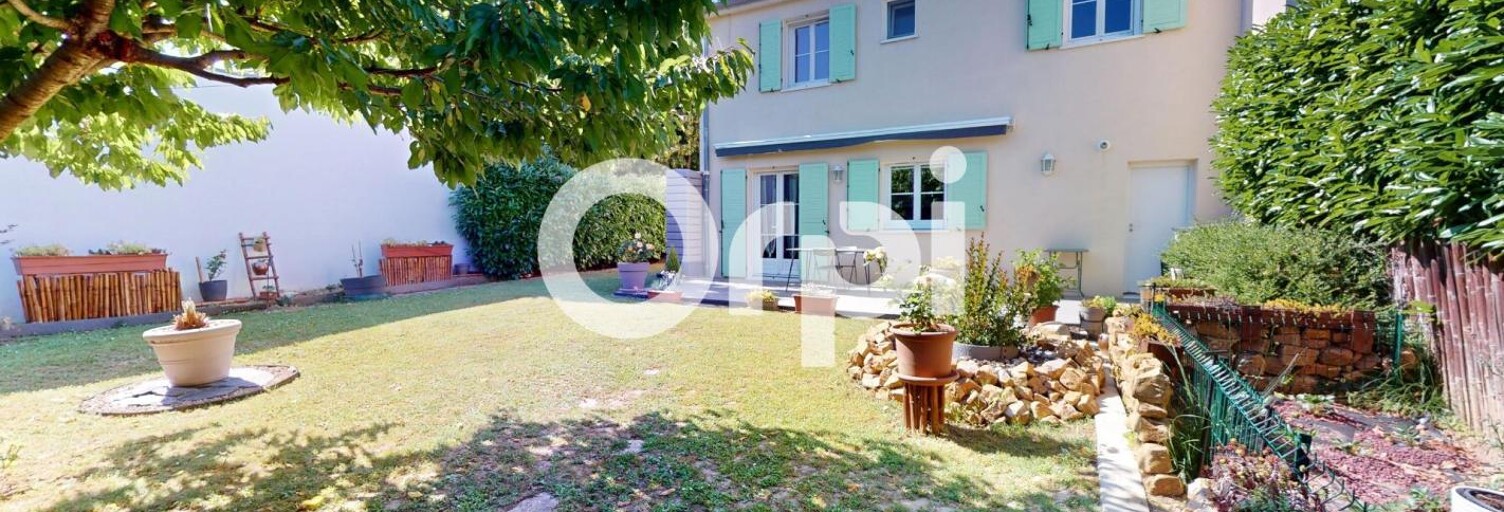 Maison 5 Pièces 96 m² à vendre à Bron (69500)