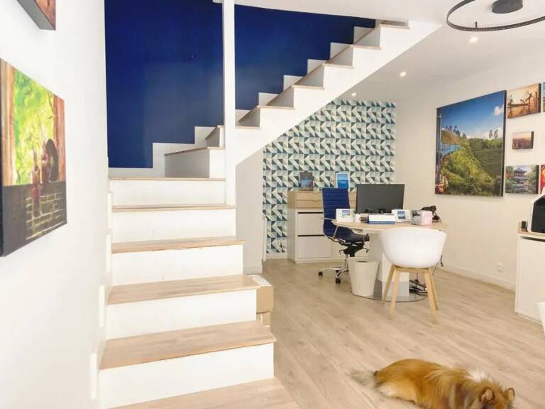 Boutique de 62 m² à vendre à SEVRES : Centre Ville, entrée indépendante, linéaire de façade de 4m. Découvrez cette opportunité dès maintenant — photo 1