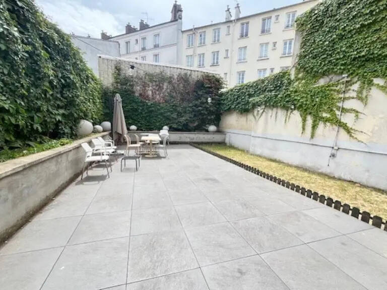 Dans le nord de Boulogne-Billancourt, dans un immeuble en R+4 avec terrasses, jardins, salle de sport et proches des commerces et des transports, nous vous proposons à la location plusieurs surfaces de bureaux rénovées — photo 1