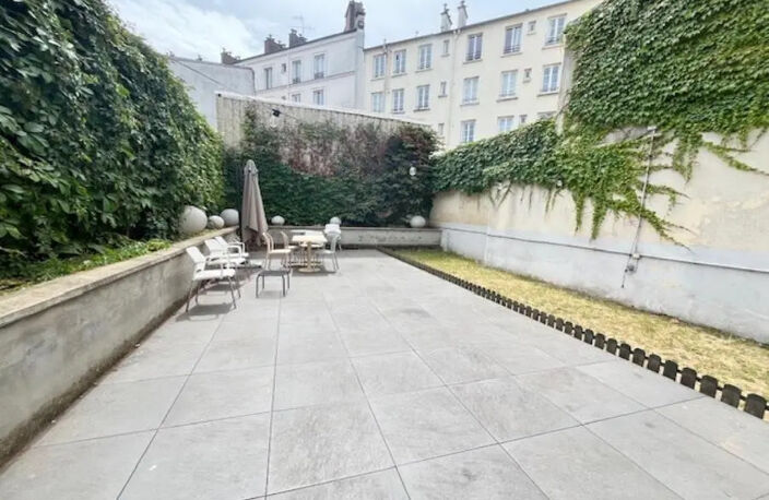 Dans le nord de Boulogne-Billancourt, dans un immeuble en R+4 avec terrasses, jardins, salle de sport et proches des commerces et des transports, nous vous proposons à la location plusieurs surfaces de bureaux rénovées — photo 3