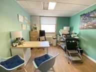 Locaux à louer de 220m² divisibles par bureau. Accès PMR - ERP 5 -Spécialisés pour des professions médicales. Location au bureau. Immeuble récent de bureaux, plateau entièrement cloisonné jusqu'à 11 bureaux avec leur point d'eau privatif — photo 4