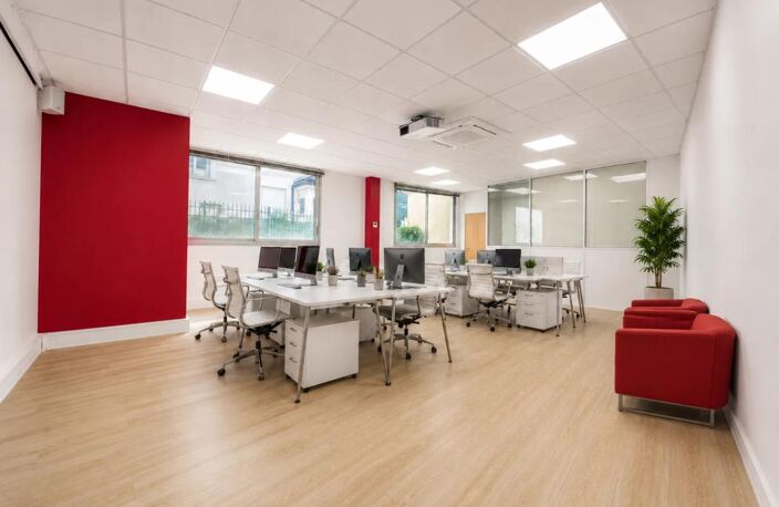 Exclusivité Corpimmo. Excellent rapport/loyer de 2450 €/mois Chargé. Surface Carrez de 86 m². Situation idéale à 150 m du métro L.9 et de la Place Marcel Sembat — photo 2