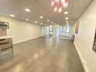 Bureaux A Louer de 90 m² à BOULOGNE BILLANCOURT dans un immeuble tertiaire avec parties communes de bon standing, ascenseur, contrôle d'accès, climatisation réversible.Bail flexible — photo 4