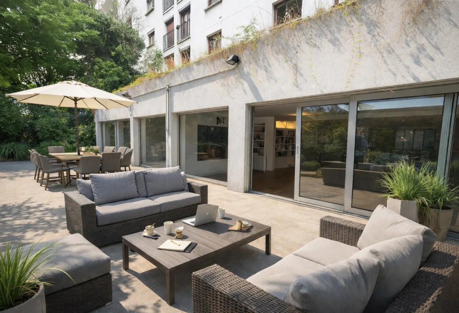 Bureaux en duplex à vendre de 261,65 m² avec terrasse et jardin privatif de + de 100 m² a toute proximité du métro et du centre ville de Montrouge, opportunité idéale pour investissement ou développement — photo 1