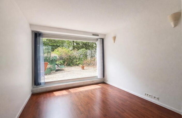 Bureaux en duplex à vendre de 261,65 m² avec terrasse et jardin privatif de + de 100 m² a toute proximité du métro et du centre ville de Montrouge, opportunité idéale pour investissement ou développement — photo 5
