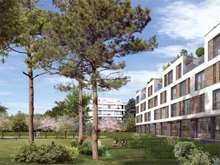 « 699 m² + terrasse + jardin + 15 parkings » — photo 1